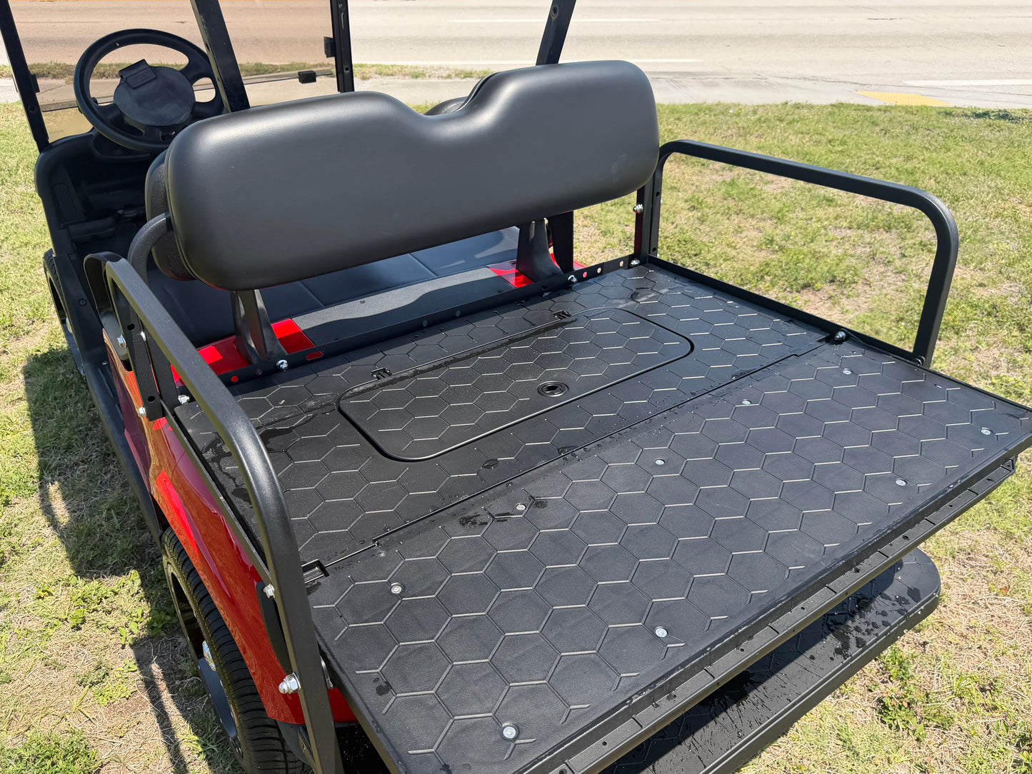 2020 EZGO RXV ELITE LITHIUM GOLF CART 4 PASSENGER RED