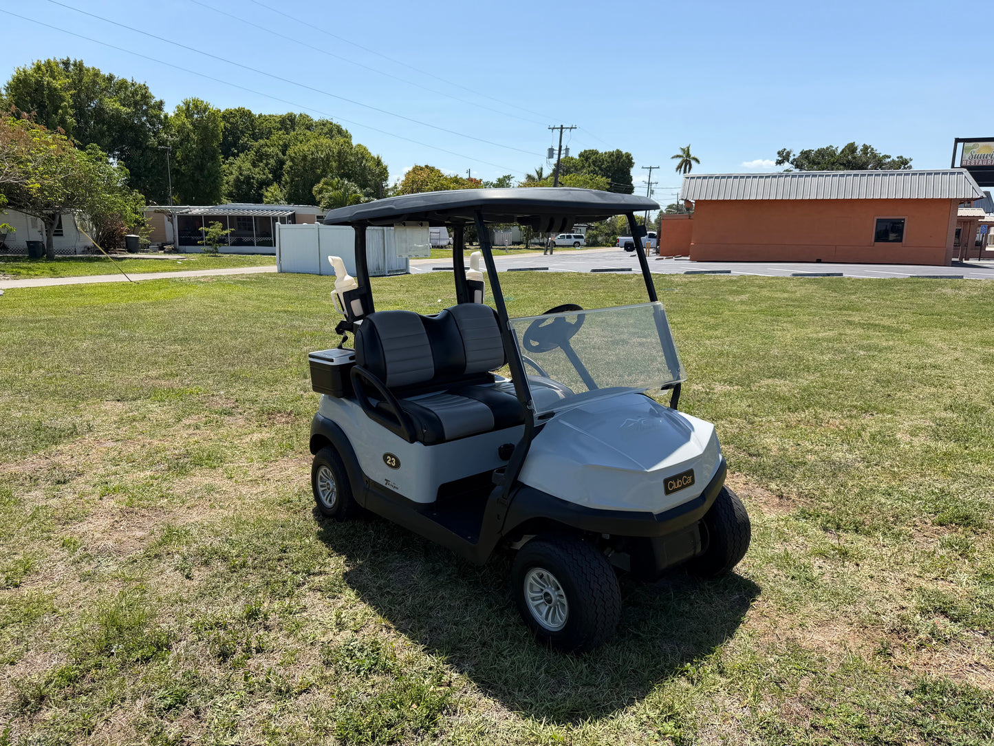 2020 CLUB CAR TEMPO LITHIUM GOLF CART 2 PASSENGER