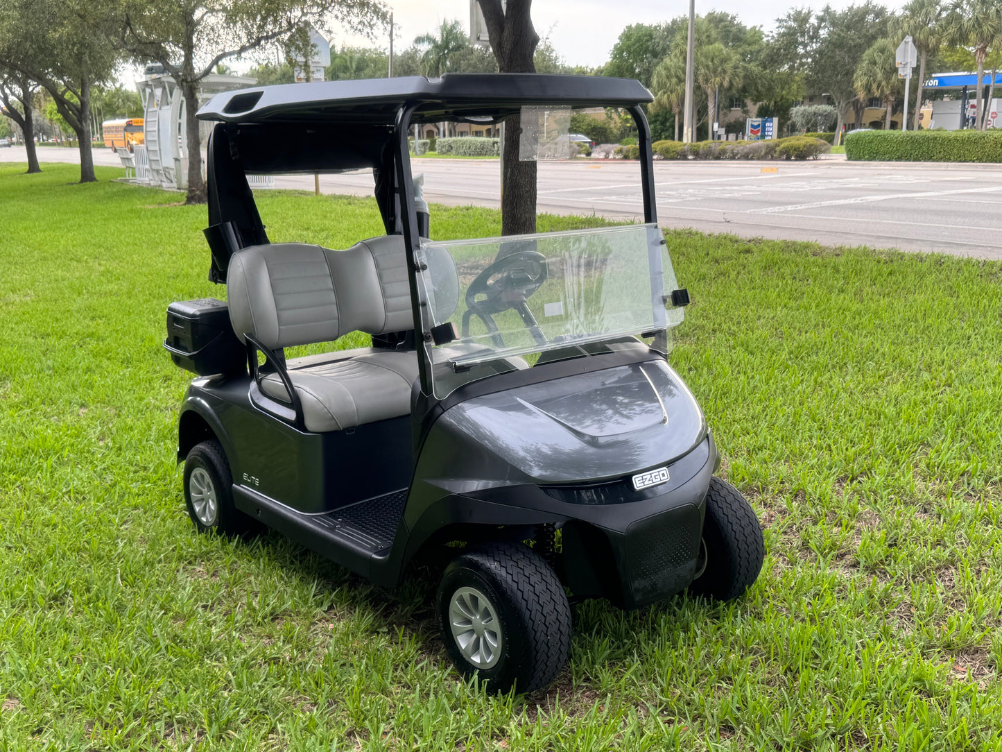 2024 Ezgo RXV elite lithium golf cart