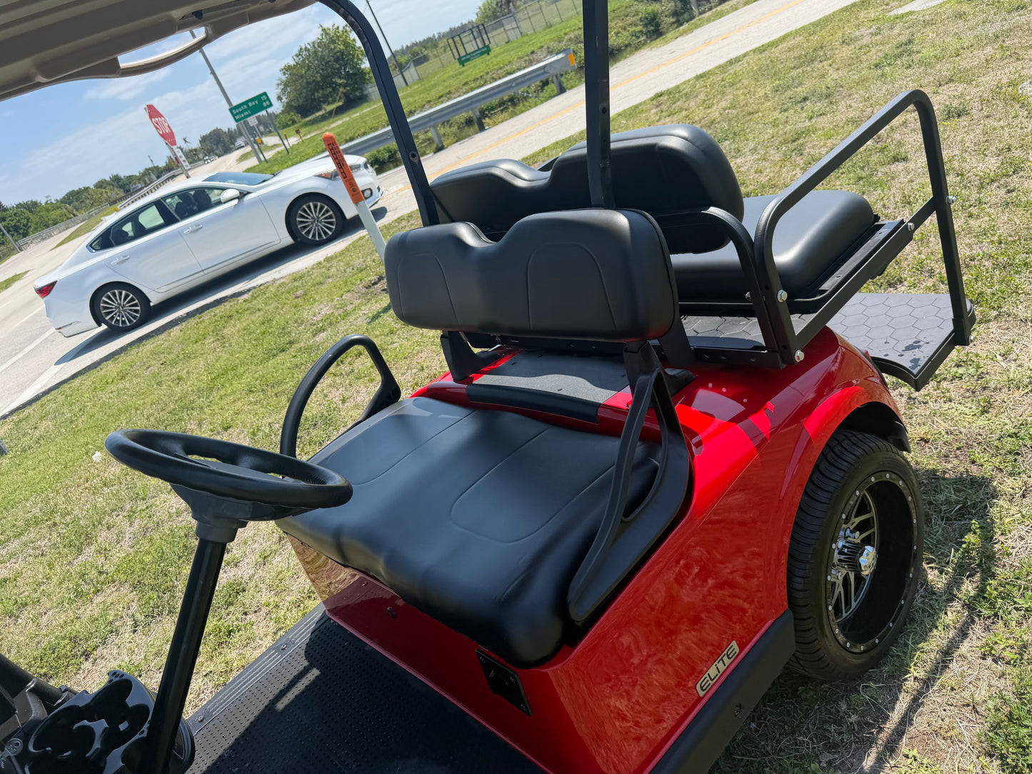 2020 EZGO RXV ELITE LITHIUM GOLF CART 4 PASSENGER RED