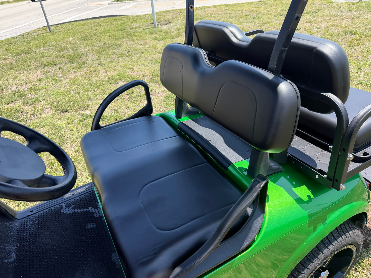2020 EZGO RXV ELITE LITHIUM GOLF CART 4 PASSENGER GREEN