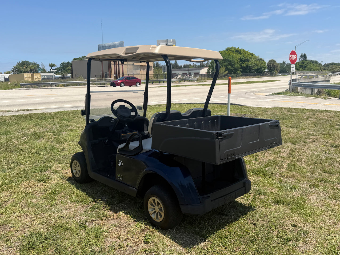 2020 EZGO RXV ELITE LITHIUM GOLF CART 2 PASSENGER BLUE UTILITY BED MAINTENANCE CART