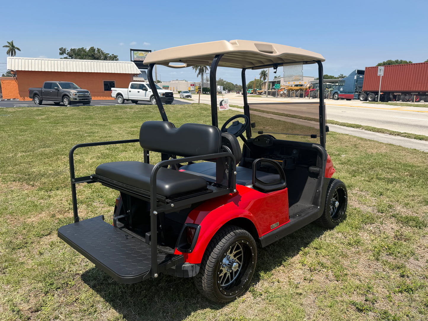 2020 EZGO RXV ELITE LITHIUM GOLF CART 4 PASSENGER RED