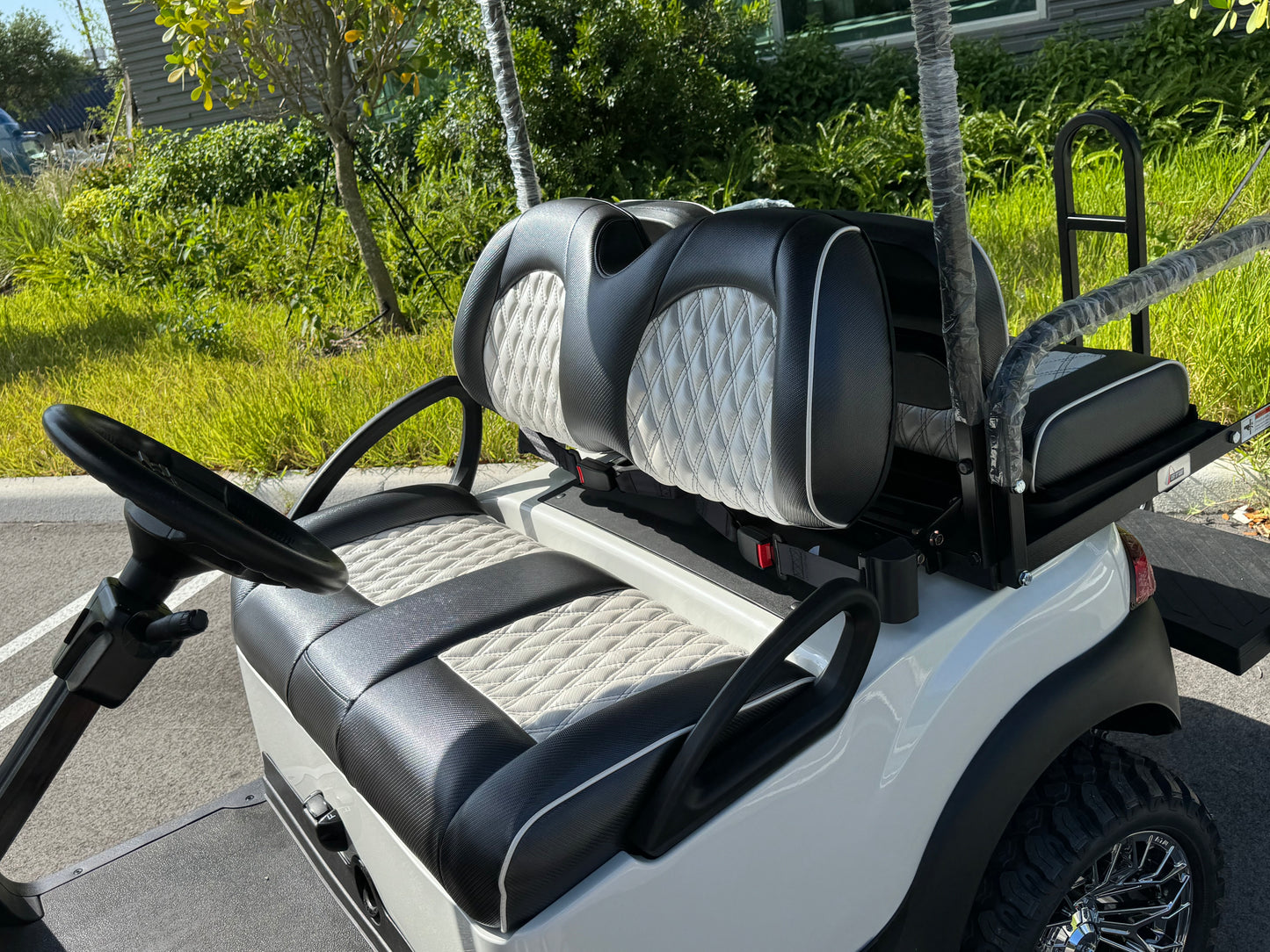 2019 Club Car Tempo - Pearl White EV Golf Cart for sale in Plantation, Florida. Used Golf carts Florida, Chrome 15" GTW Wheels