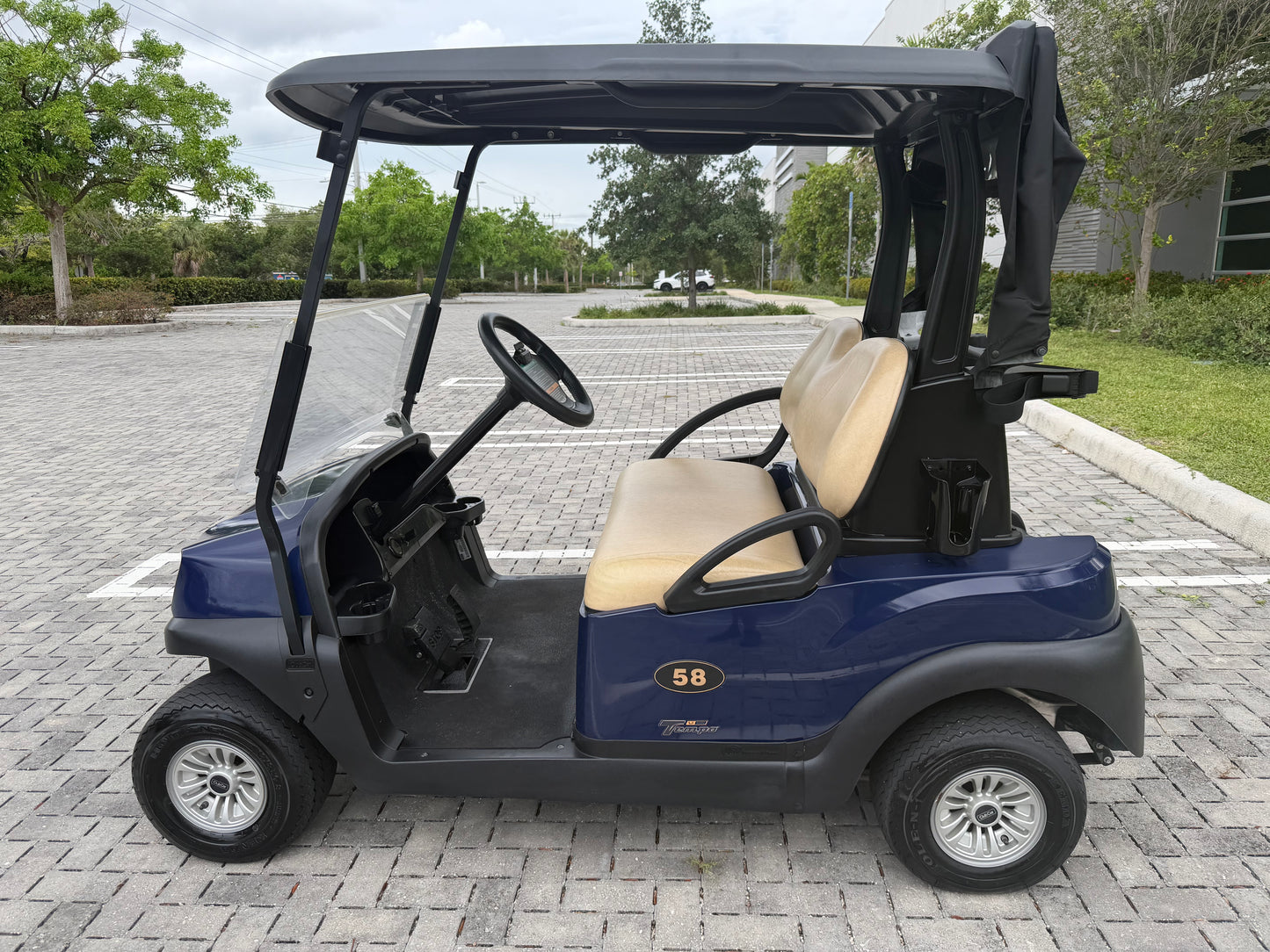 2020 CLUB CAR TEMPO LITHIUM 2-PASSENGER GOLF CART - BLUE