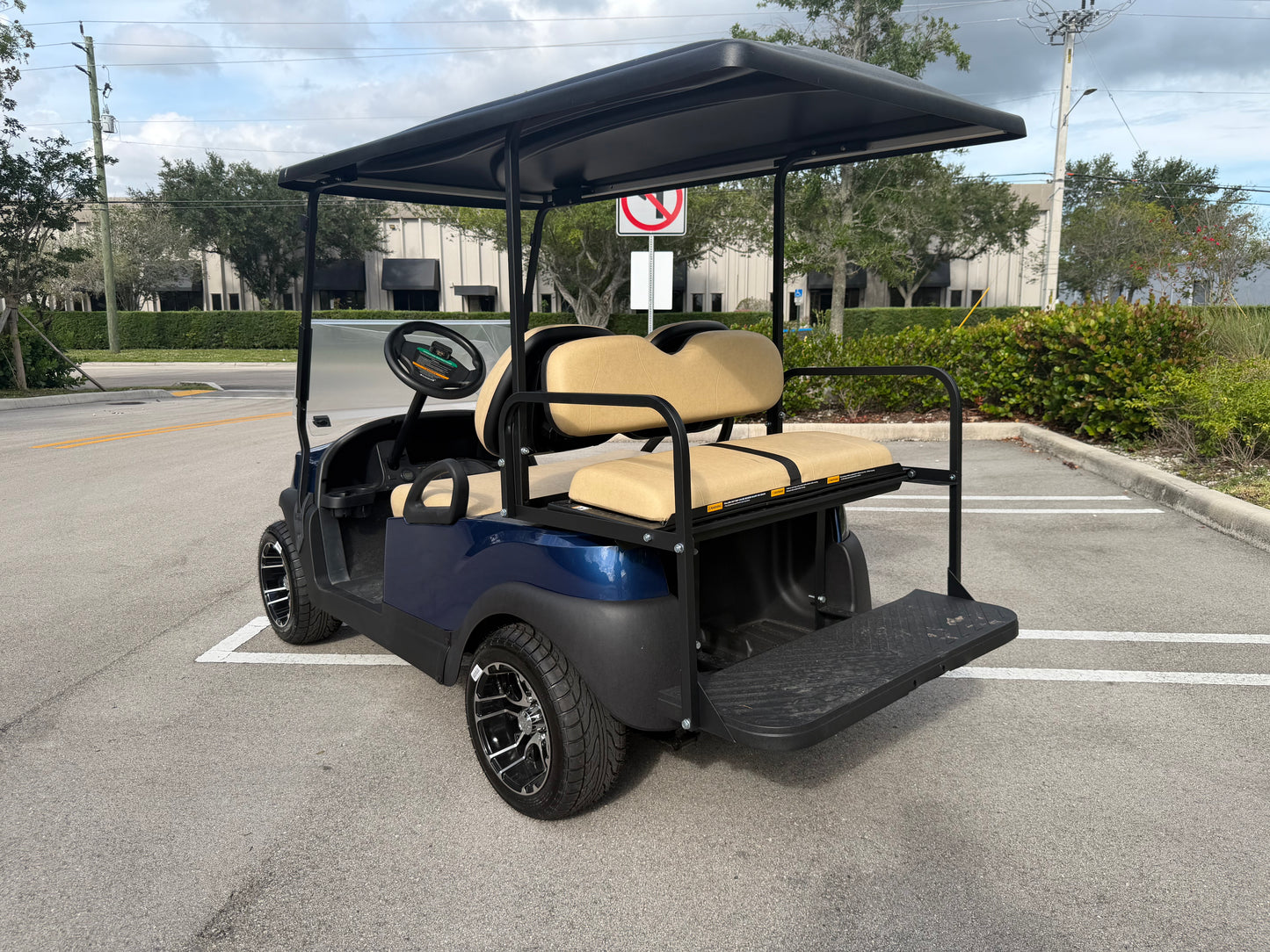 2020 CLUB CAR TEMPO LITHIUM REFURBISHED 4-PASSENGER GOLF CART - BLUE