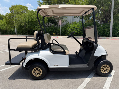 2020 EZGO RXV ELITE LITHIUM 4-PASSENGER GOLF CART - BRIGHT WHITE