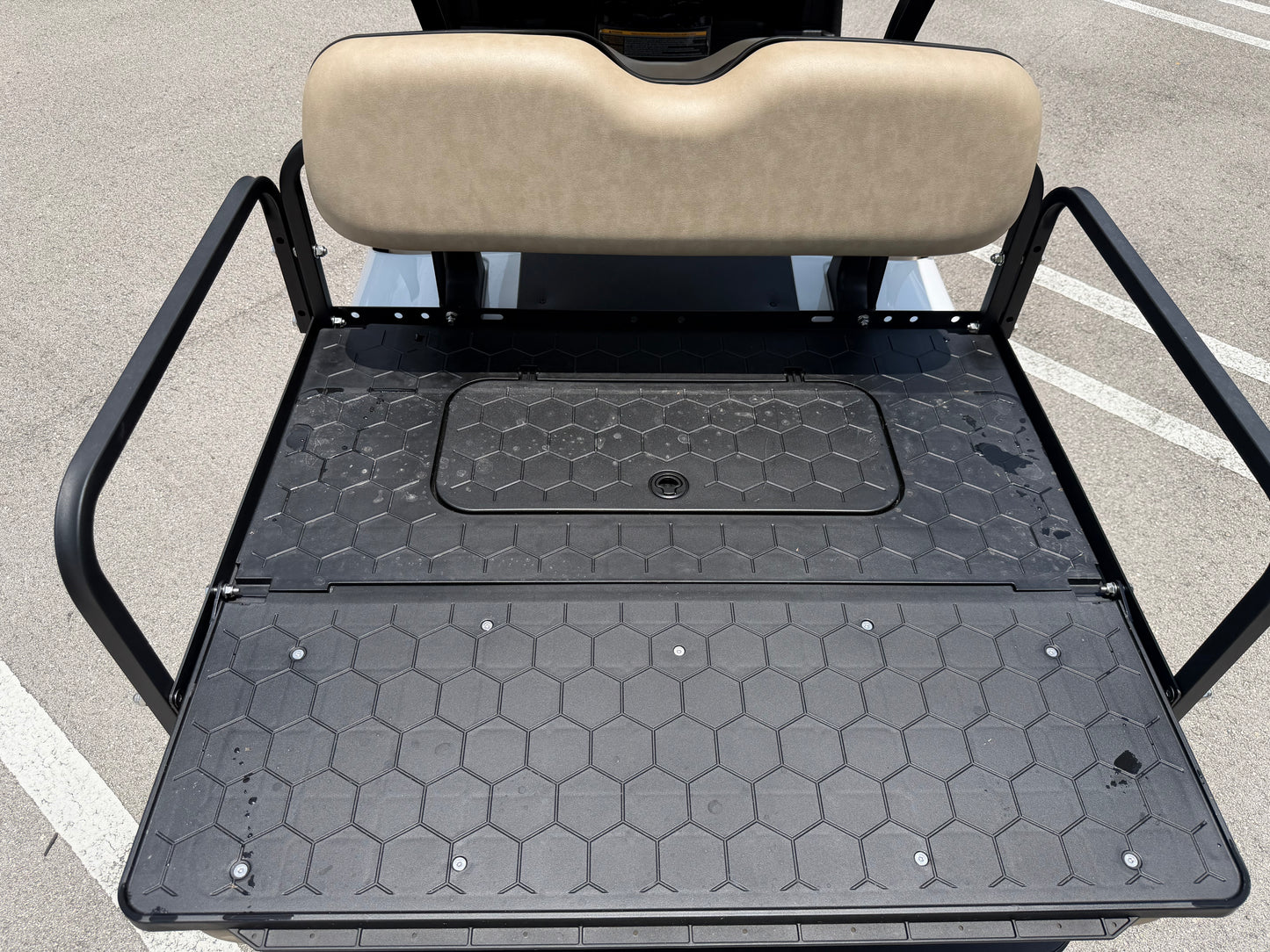 2020 EZGO RXV ELITE LITHIUM 4-PASSENGER GOLF CART - BRIGHT WHITE