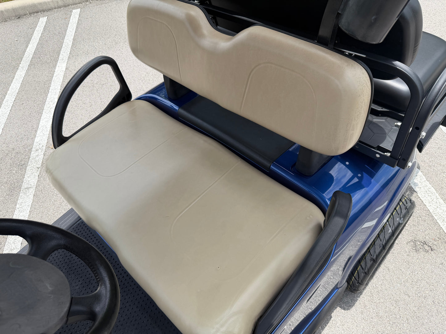 2020 EZGO RXV ELITE LITHIUM 4-PASSENGER GOLF CART - ELECTRIC BLUE