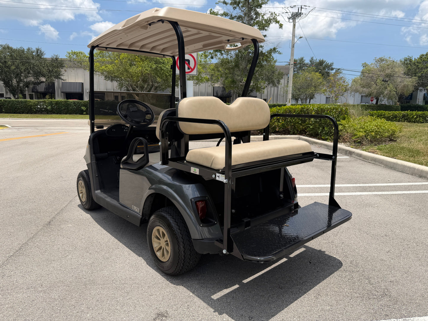 2020 EZGO RXV ELITE LITHIUM 4-PASSENGER GOLF CART - METALLIC CHARCOAL